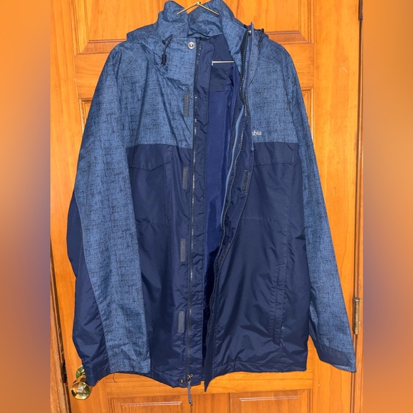 Columbia Jacket - Picture 5 of 5
